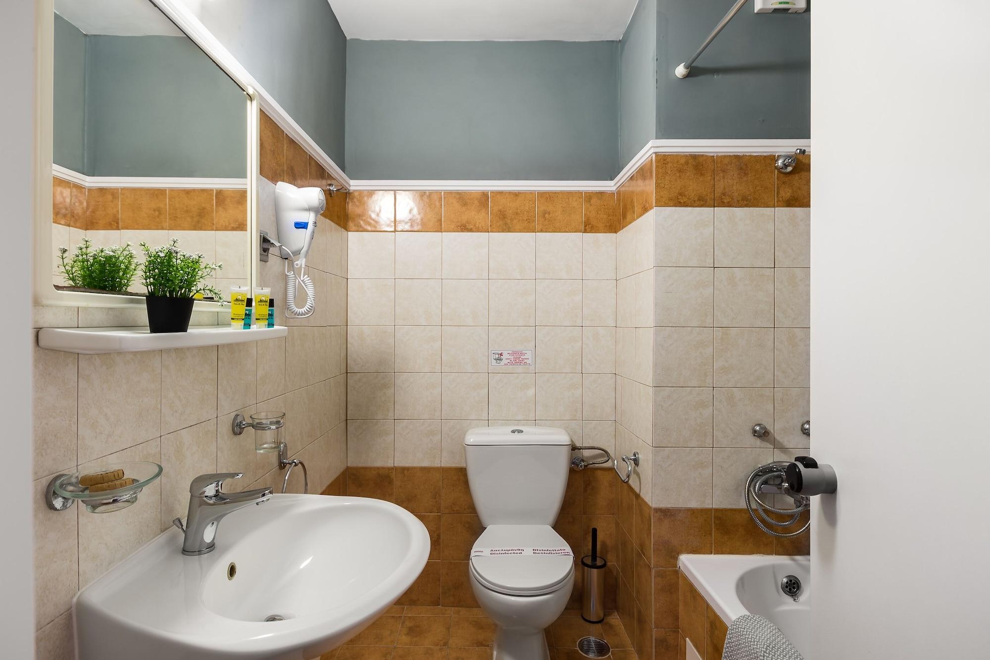 Arion Hotel 3*
